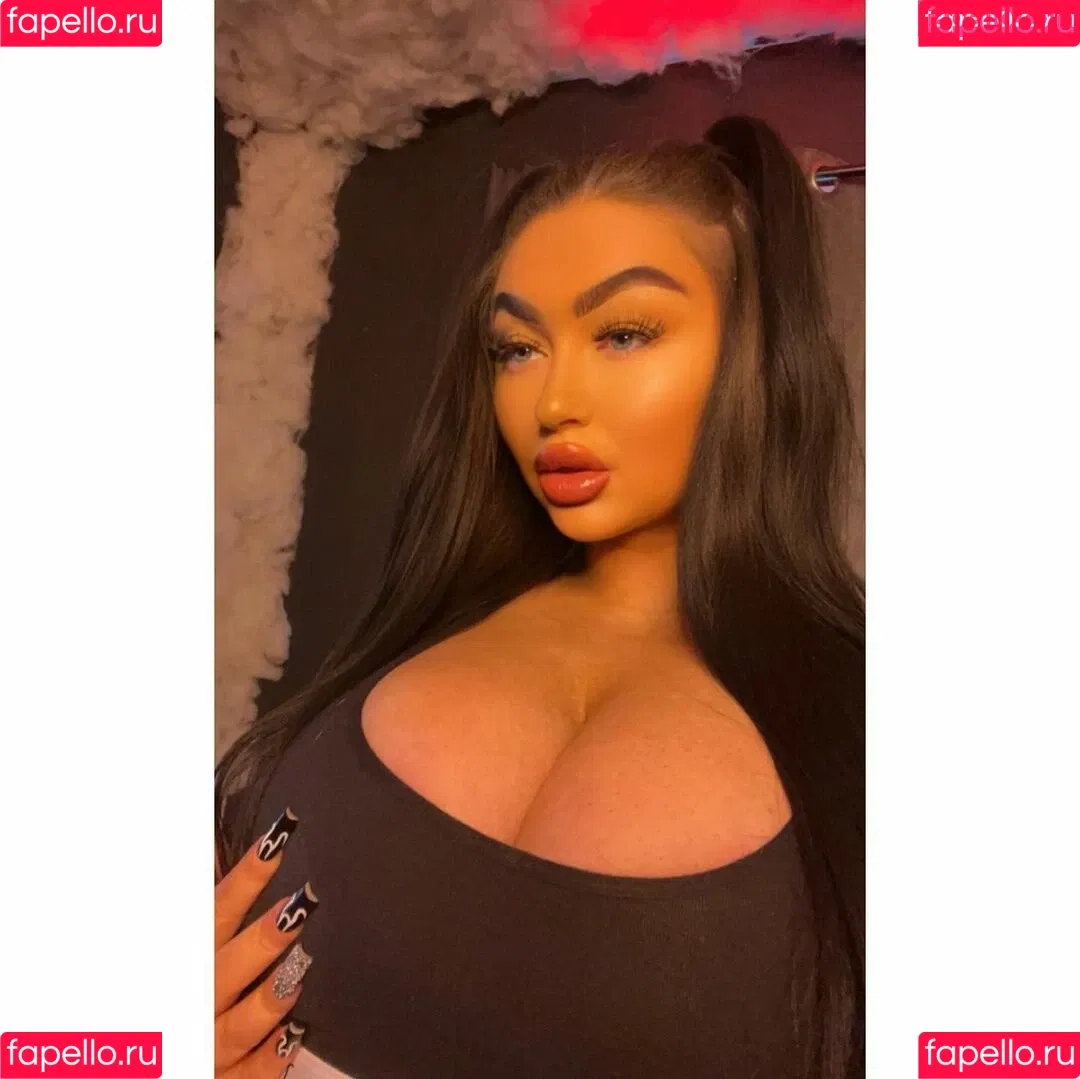SofyDenton Onlyfans Photo Gallery 