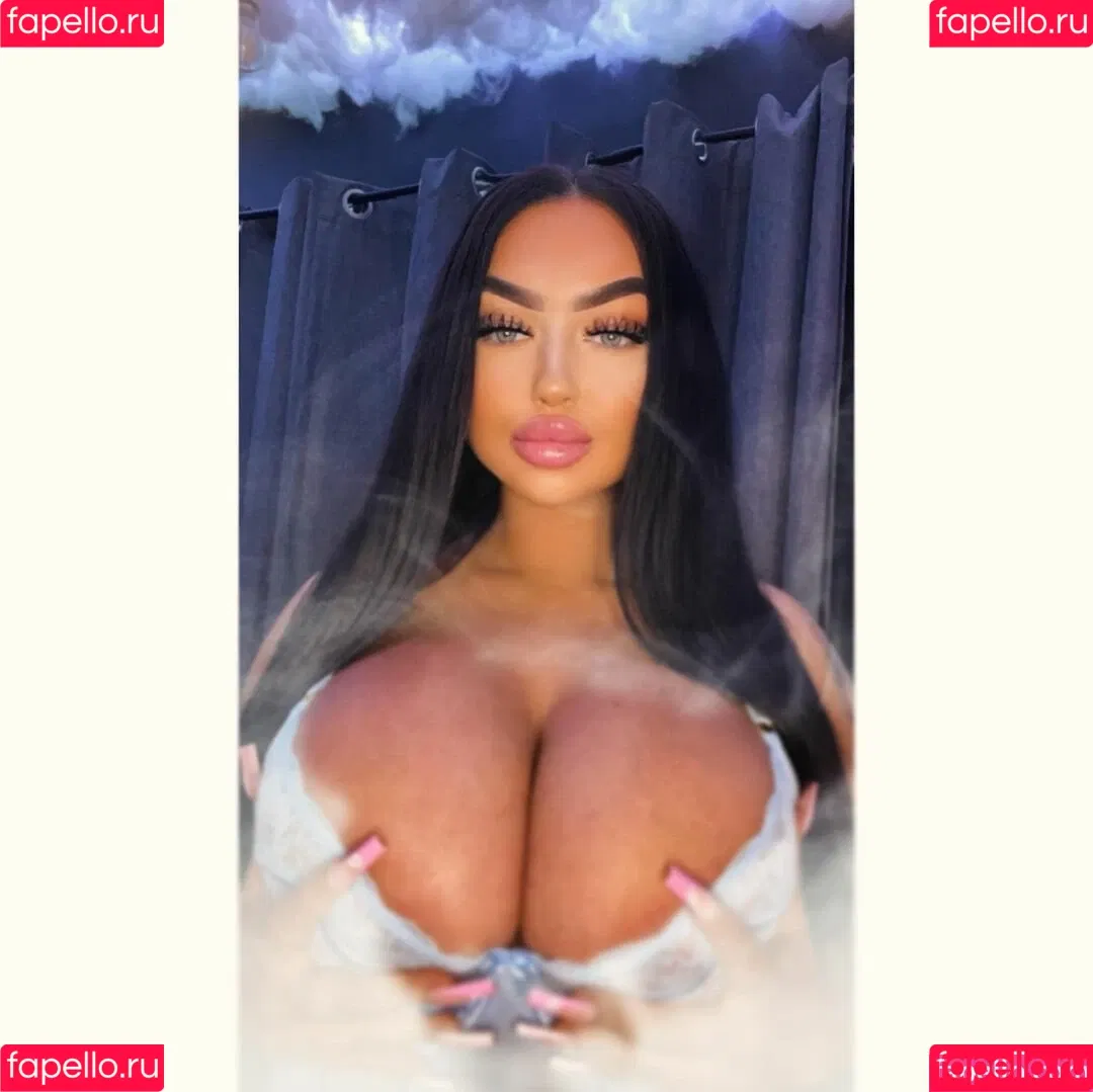 SofyDenton Onlyfans Photo Gallery 