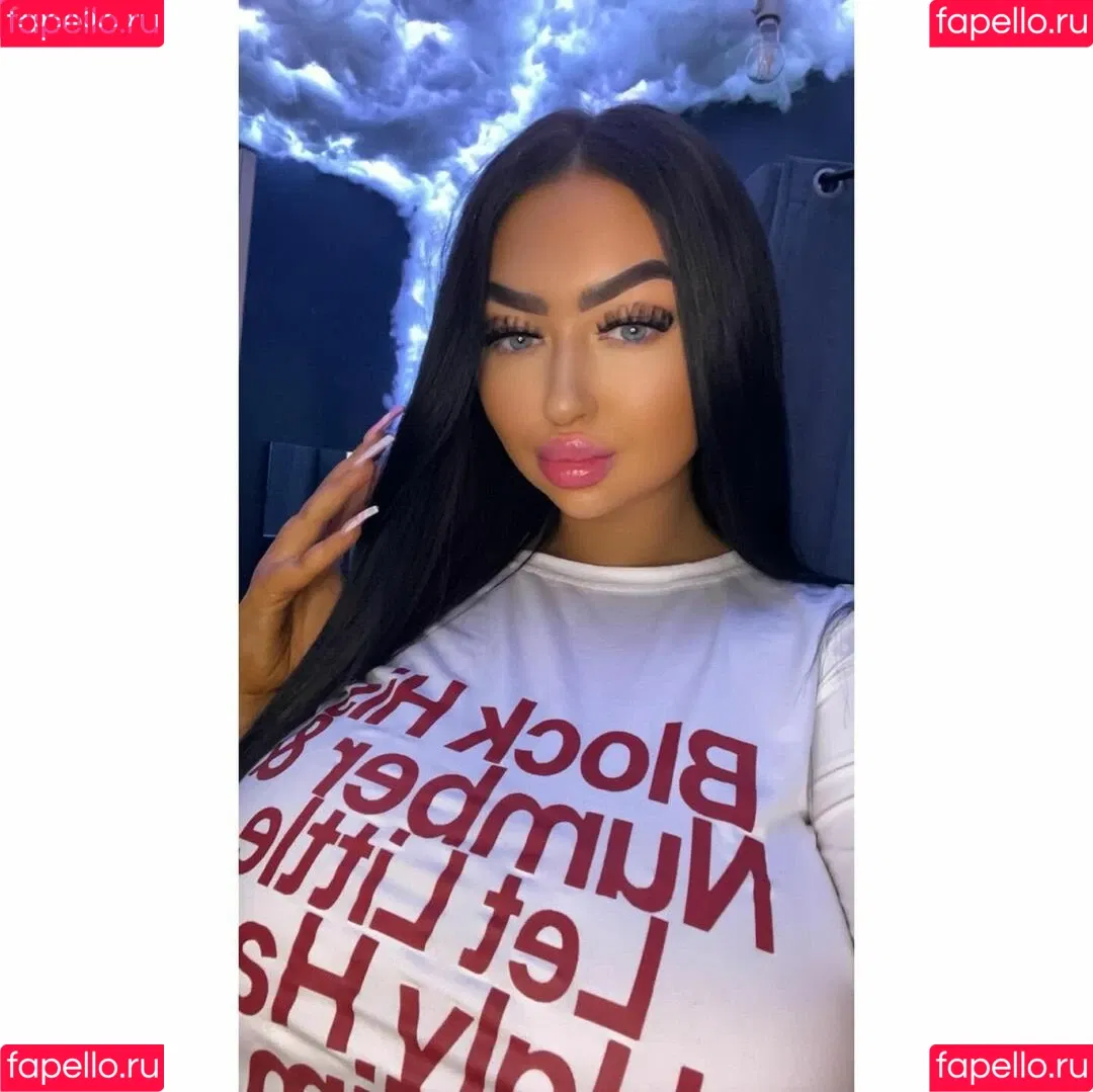 SofyDenton Onlyfans Photo Gallery 