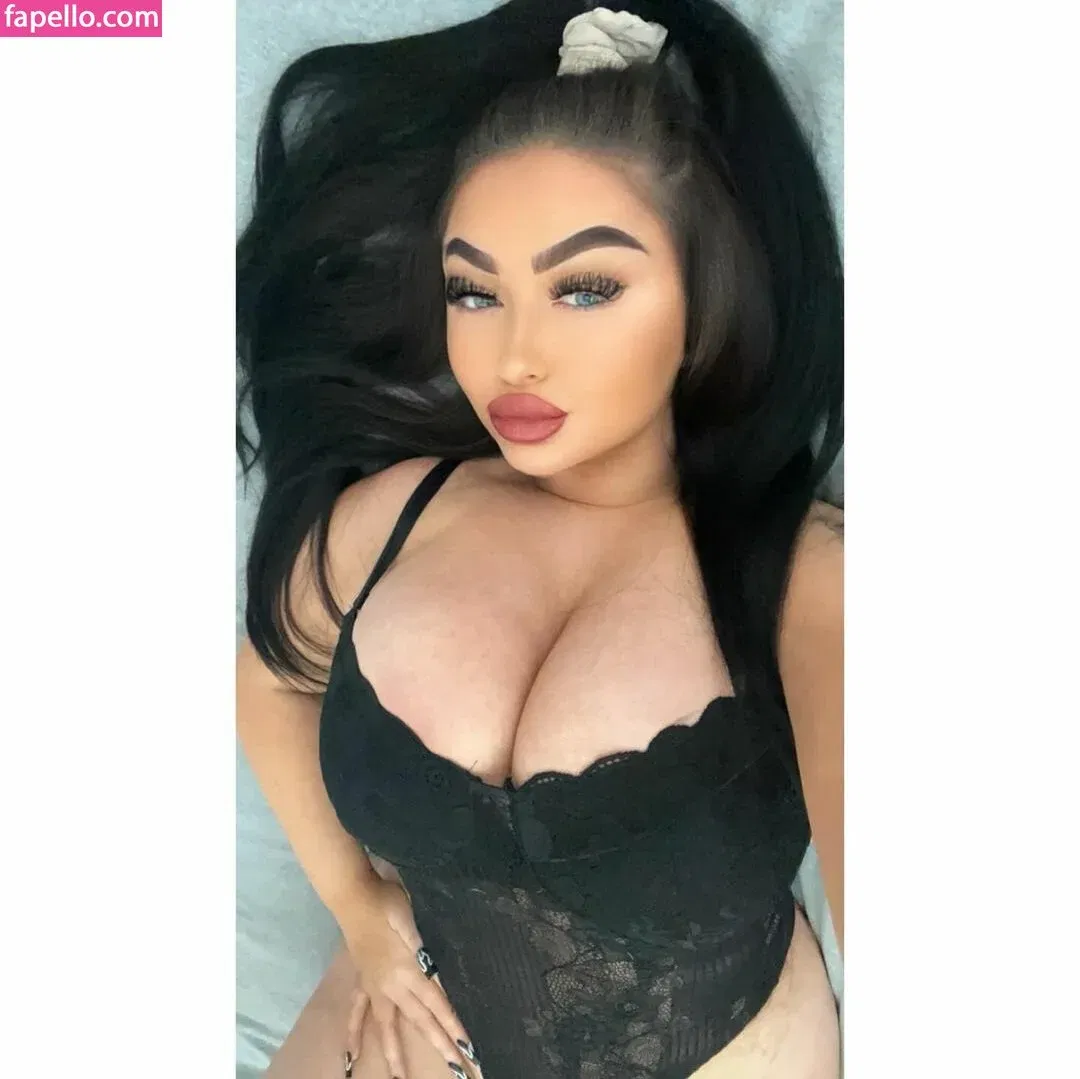 SofyDenton Onlyfans Photo Gallery 