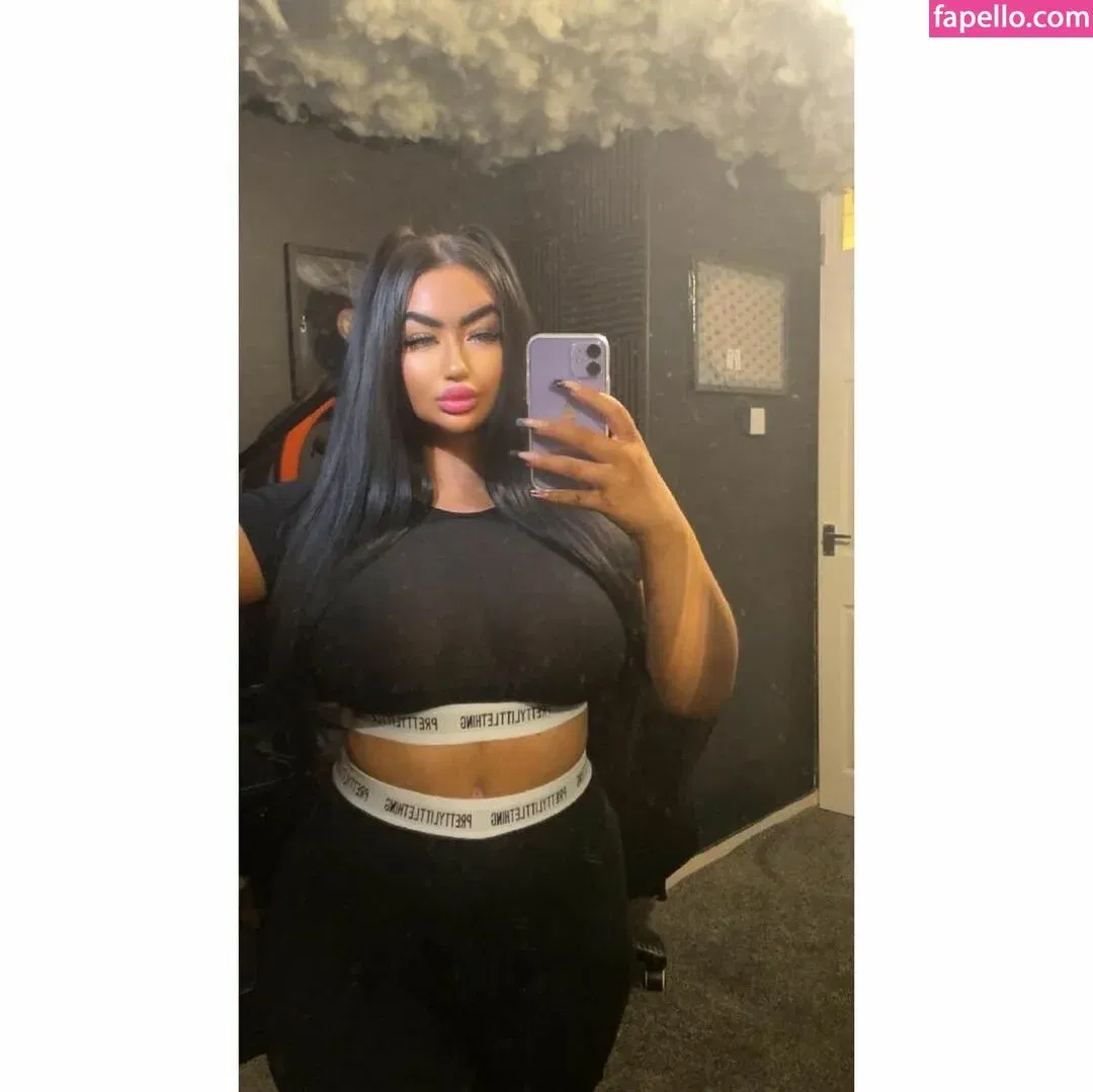 SofyDenton Onlyfans Photo Gallery 