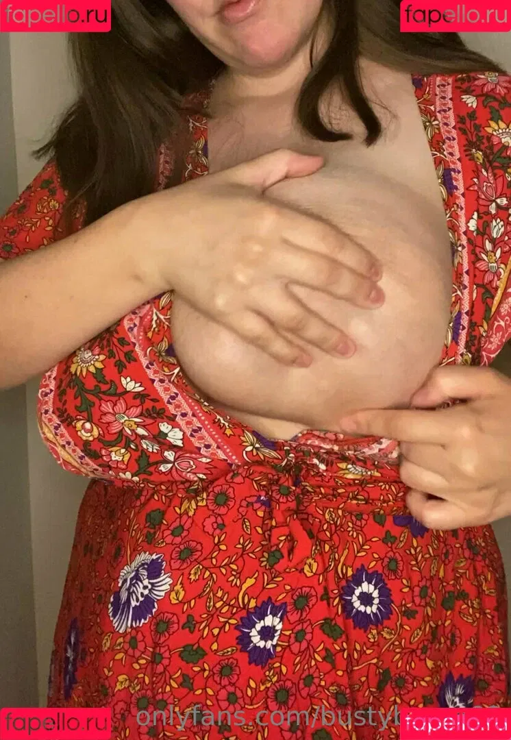 bustybecca92 Onlyfans Photo Gallery 