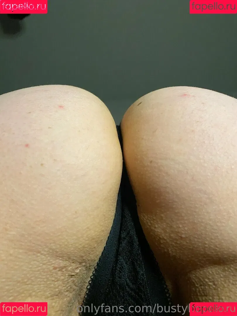 bustybecca92 Onlyfans Photo Gallery 