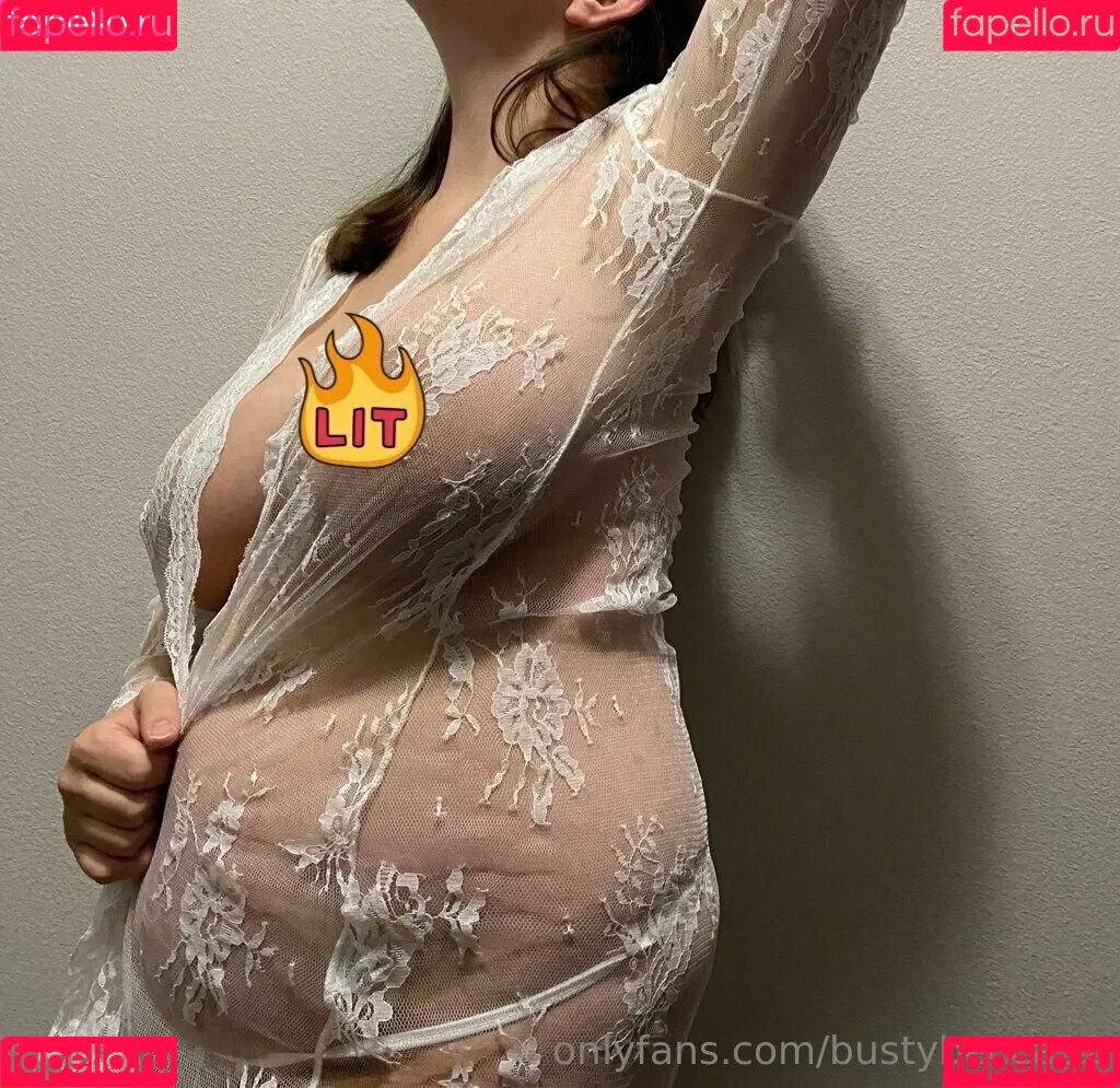 bustybecca92 Onlyfans Photo Gallery 
