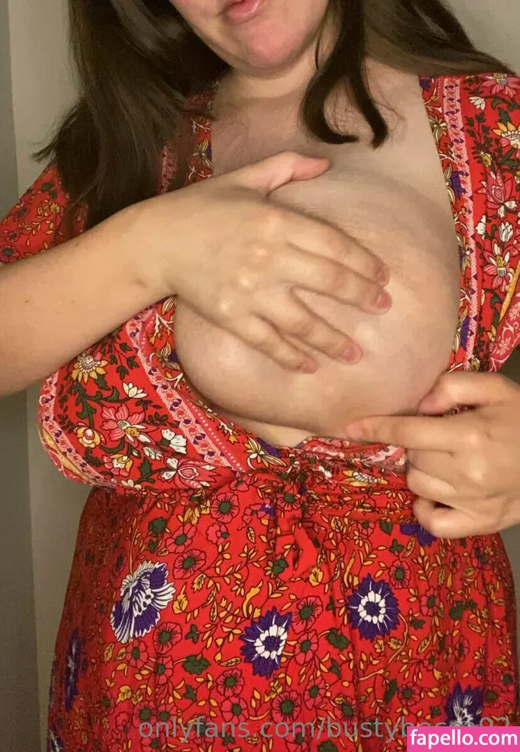 bustybecca92 Onlyfans Photo Gallery 