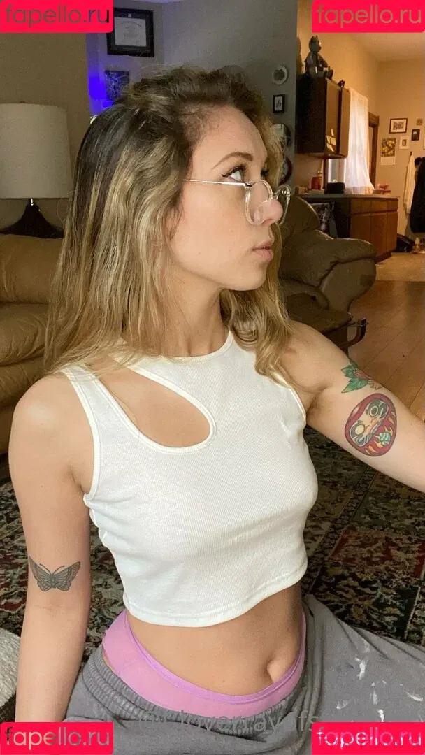 cloverrayofsunshine Onlyfans Photo Gallery 