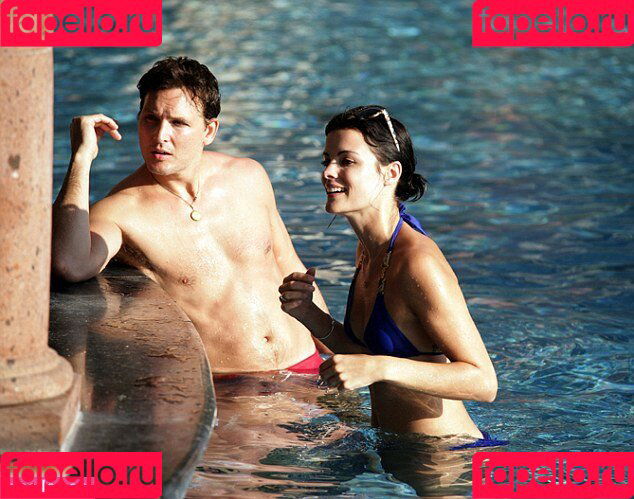 Jaimie Alexander Onlyfans Photo Gallery 