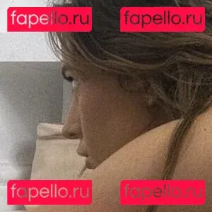 Ariagreyx Onlyfans Photo Gallery 