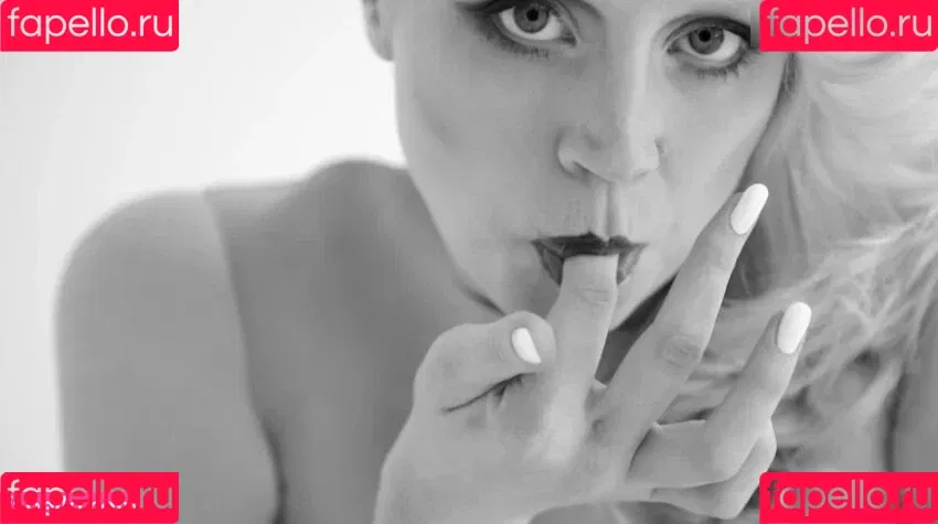 Gwendoline Christie Onlyfans Photo Gallery 