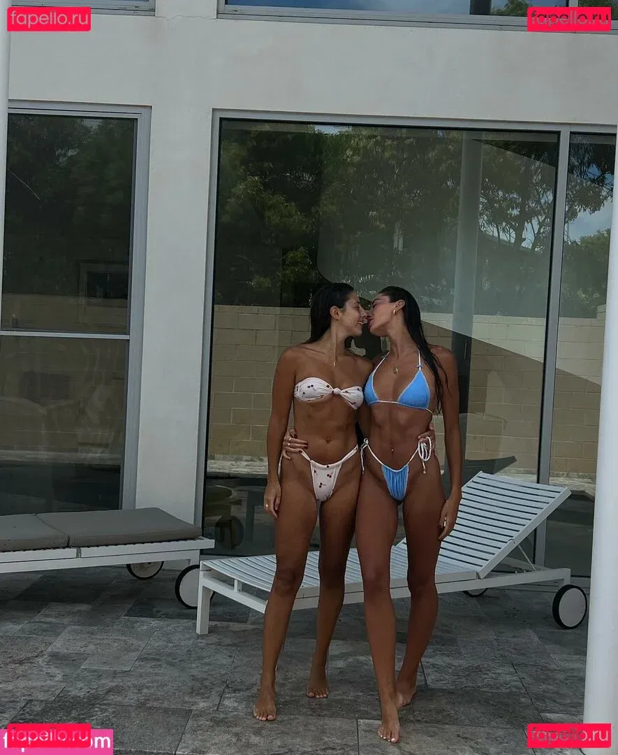 Phoebe Chakar Onlyfans Photo Gallery 