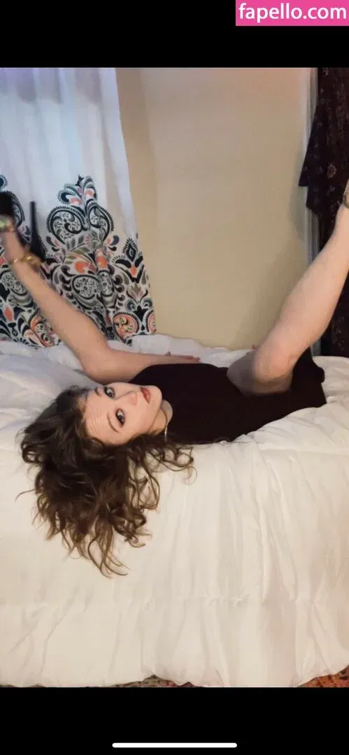 halochick94 Onlyfans Photo Gallery 