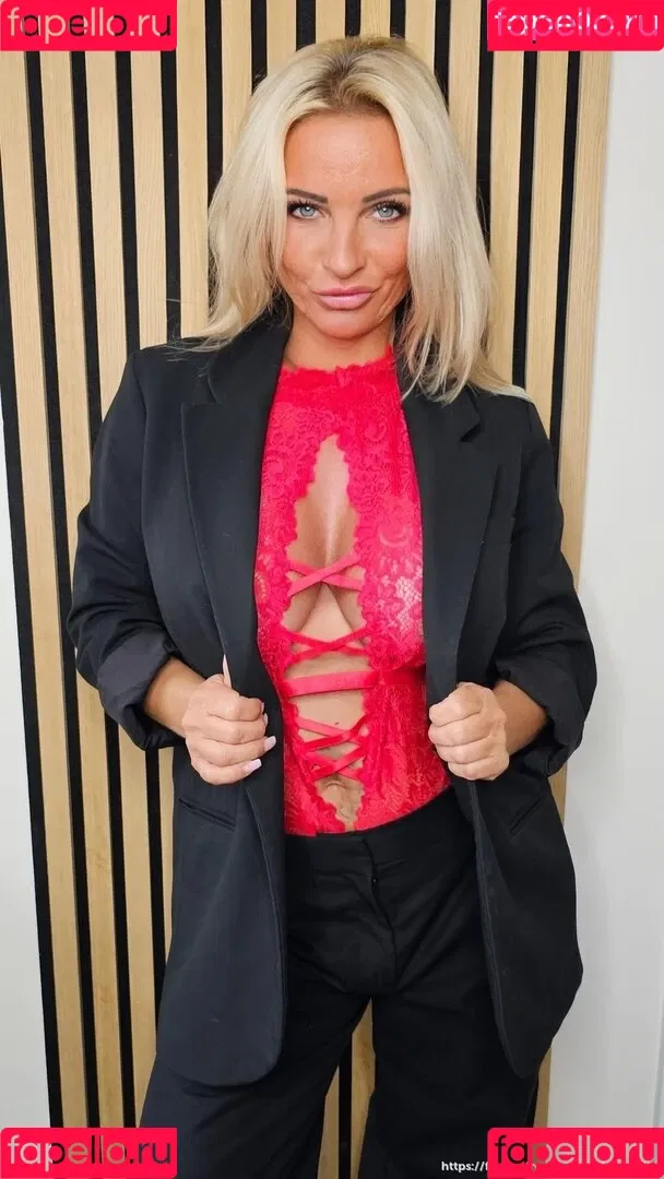 Candy Samira Onlyfans Photo Gallery 