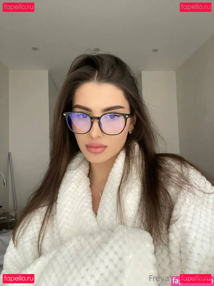 ladyfreya Onlyfans Photo Gallery 