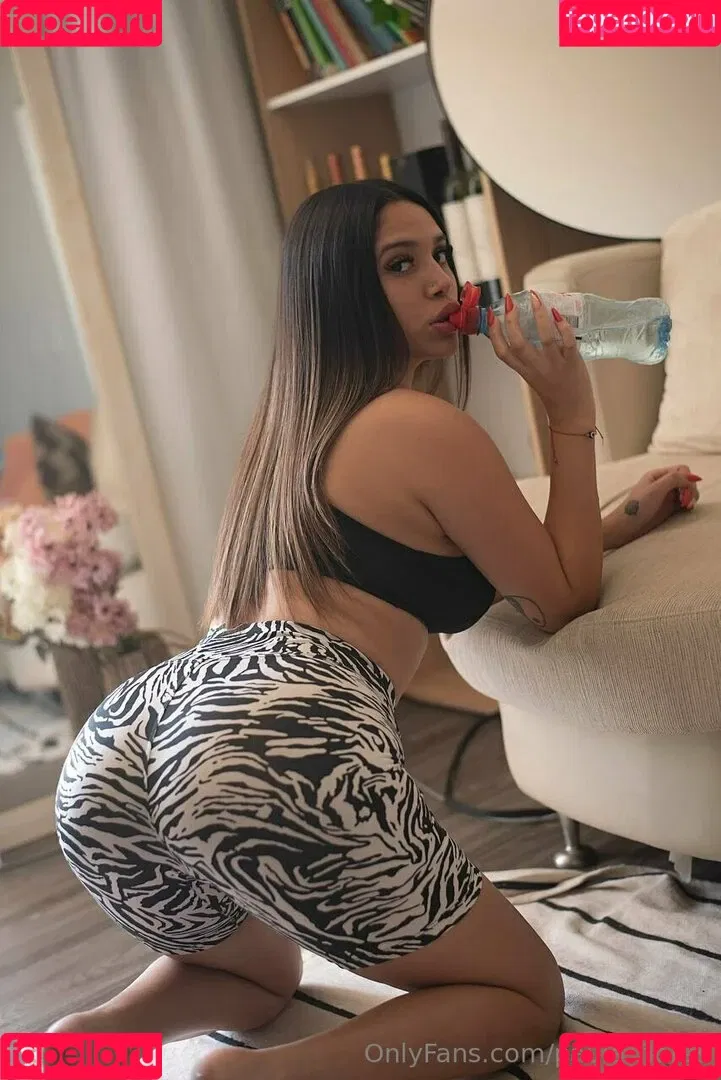 paula_flores Onlyfans Photo Gallery 