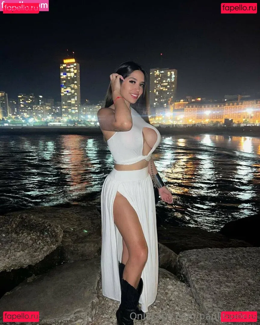 paula_flores Onlyfans Photo Gallery 