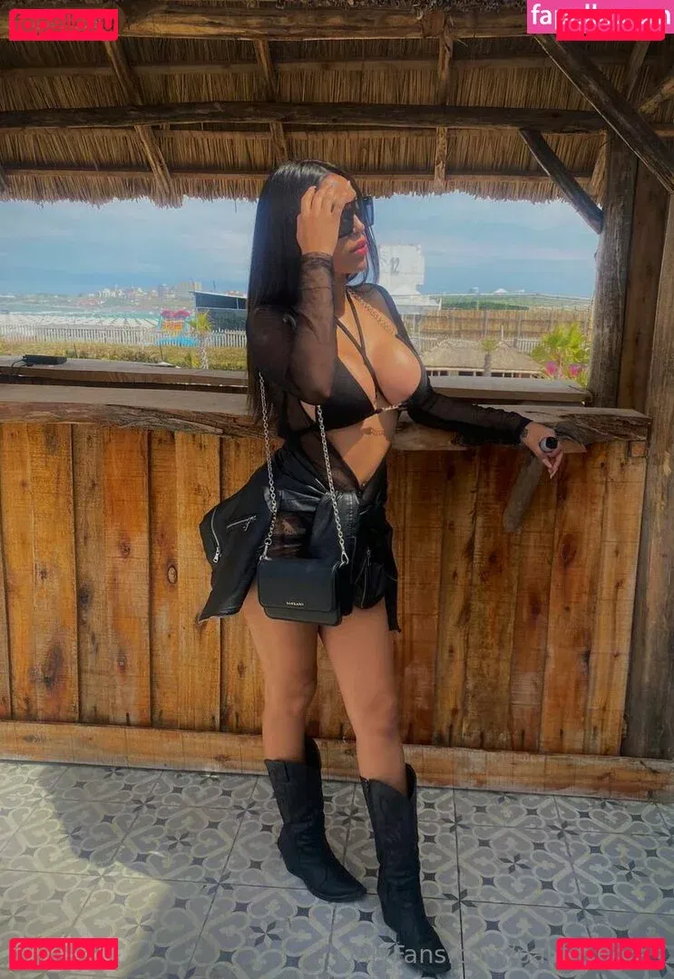 paula_flores Onlyfans Photo Gallery 