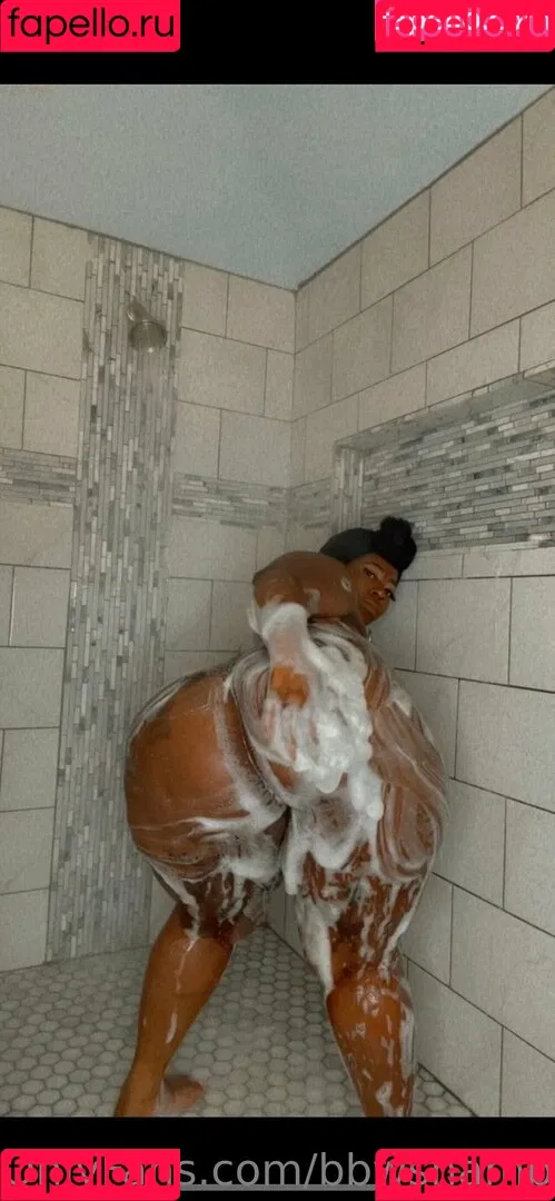 bbwshampaine Onlyfans Photo Gallery 