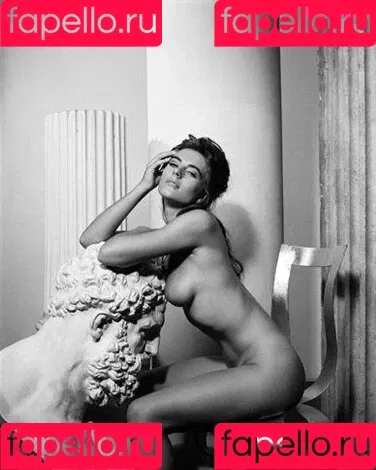 Elizabeth Jane Hurley Onlyfans Photo Gallery 