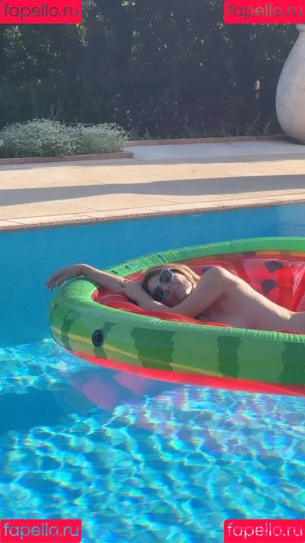 Elizabeth Jane Hurley Onlyfans Photo Gallery 