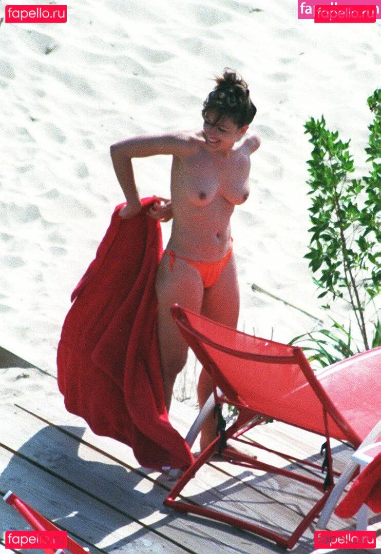 Elizabeth Jane Hurley Onlyfans Photo Gallery 