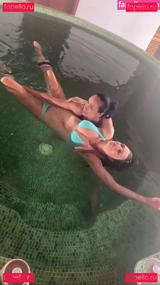 Elizabeth Jane Hurley Onlyfans Photo Gallery 