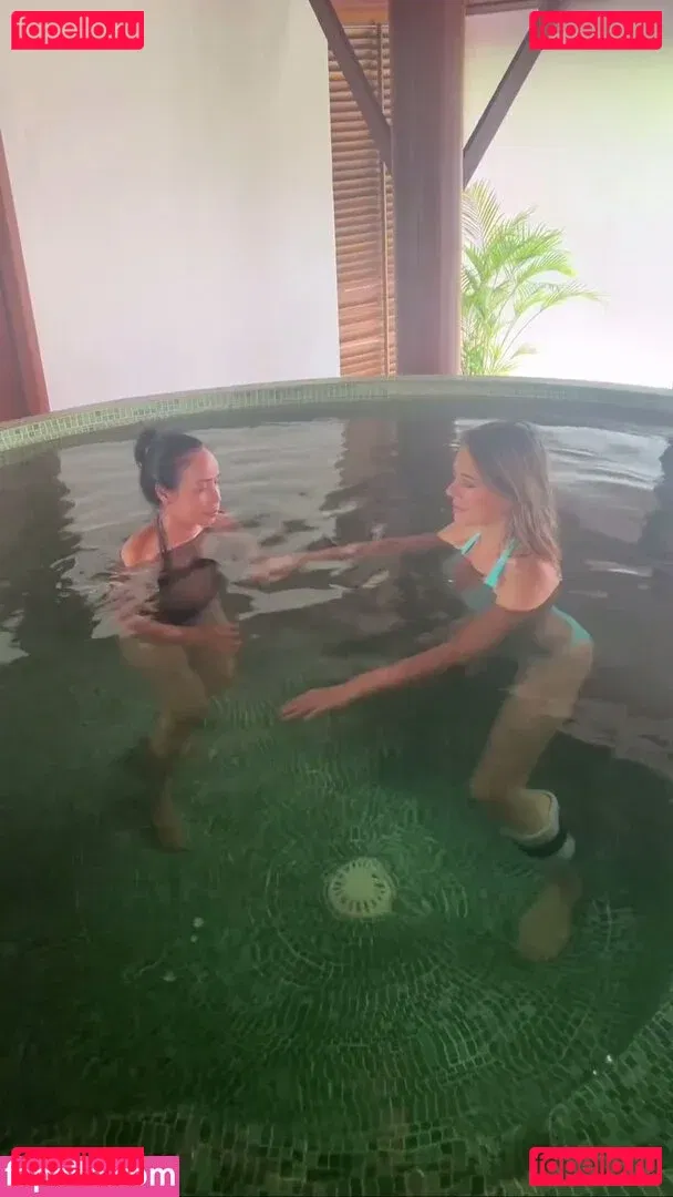 Elizabeth Jane Hurley Onlyfans Photo Gallery 