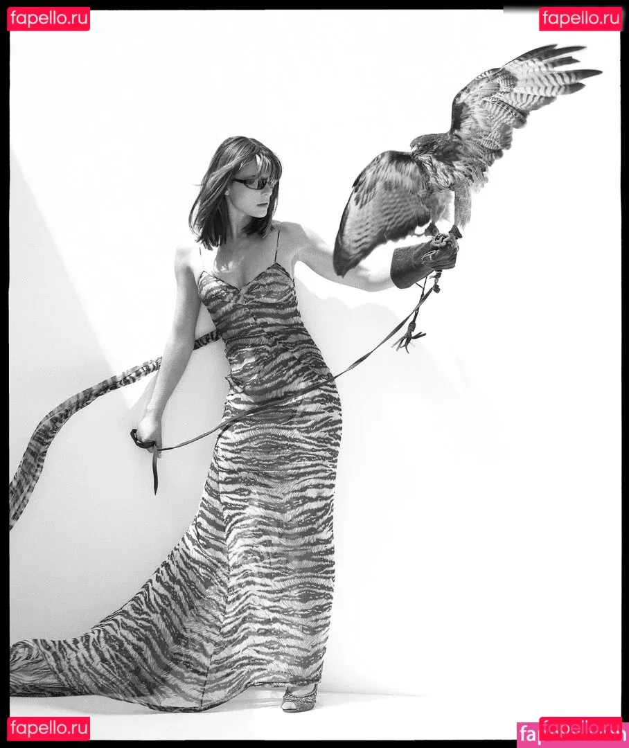 Elizabeth Jane Hurley Onlyfans Photo Gallery 