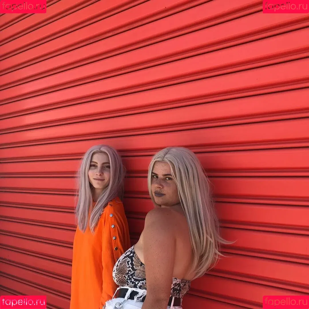 Mirra R Onlyfans Photo Gallery 