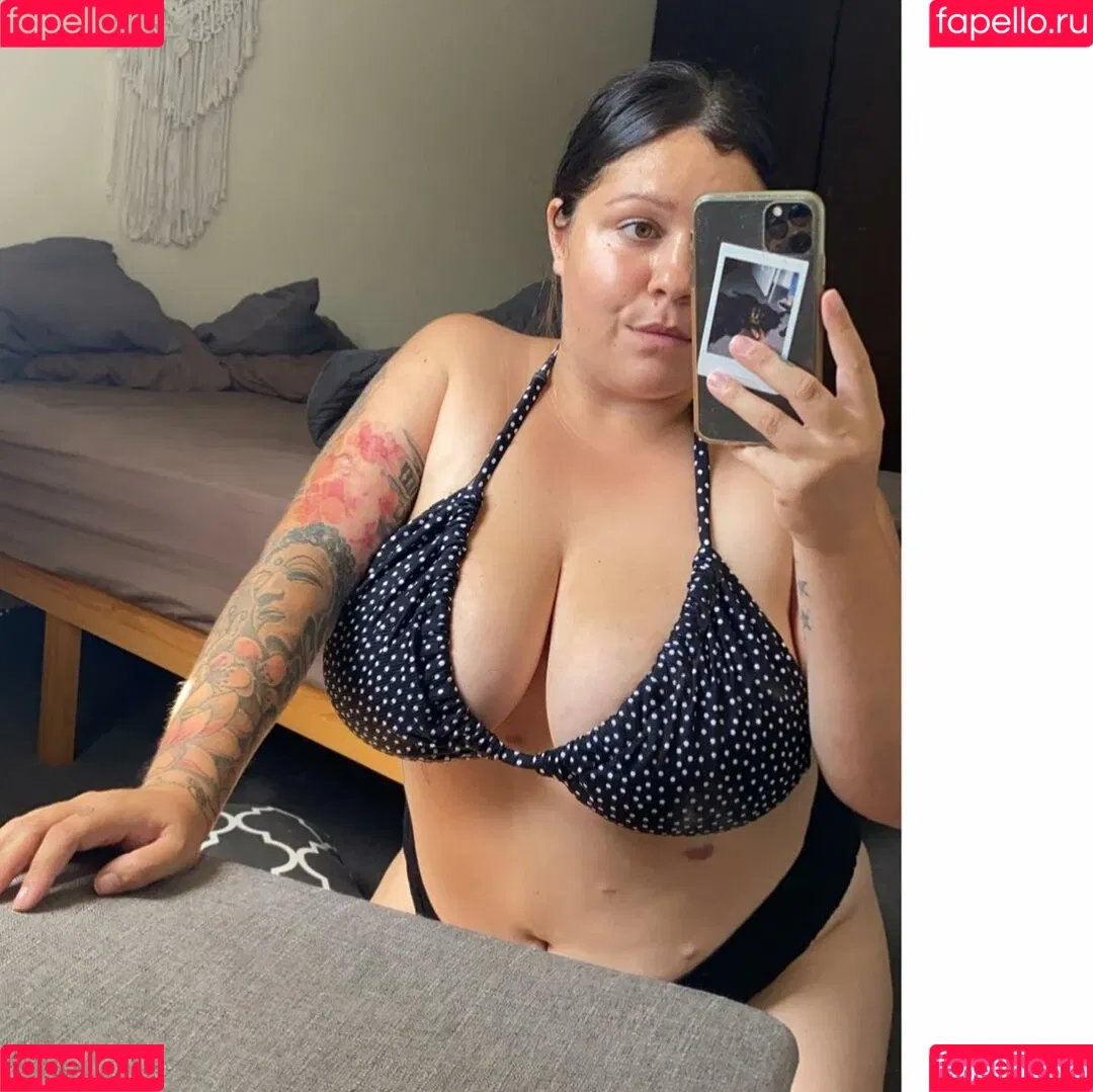 Mirra R Onlyfans Photo Gallery 
