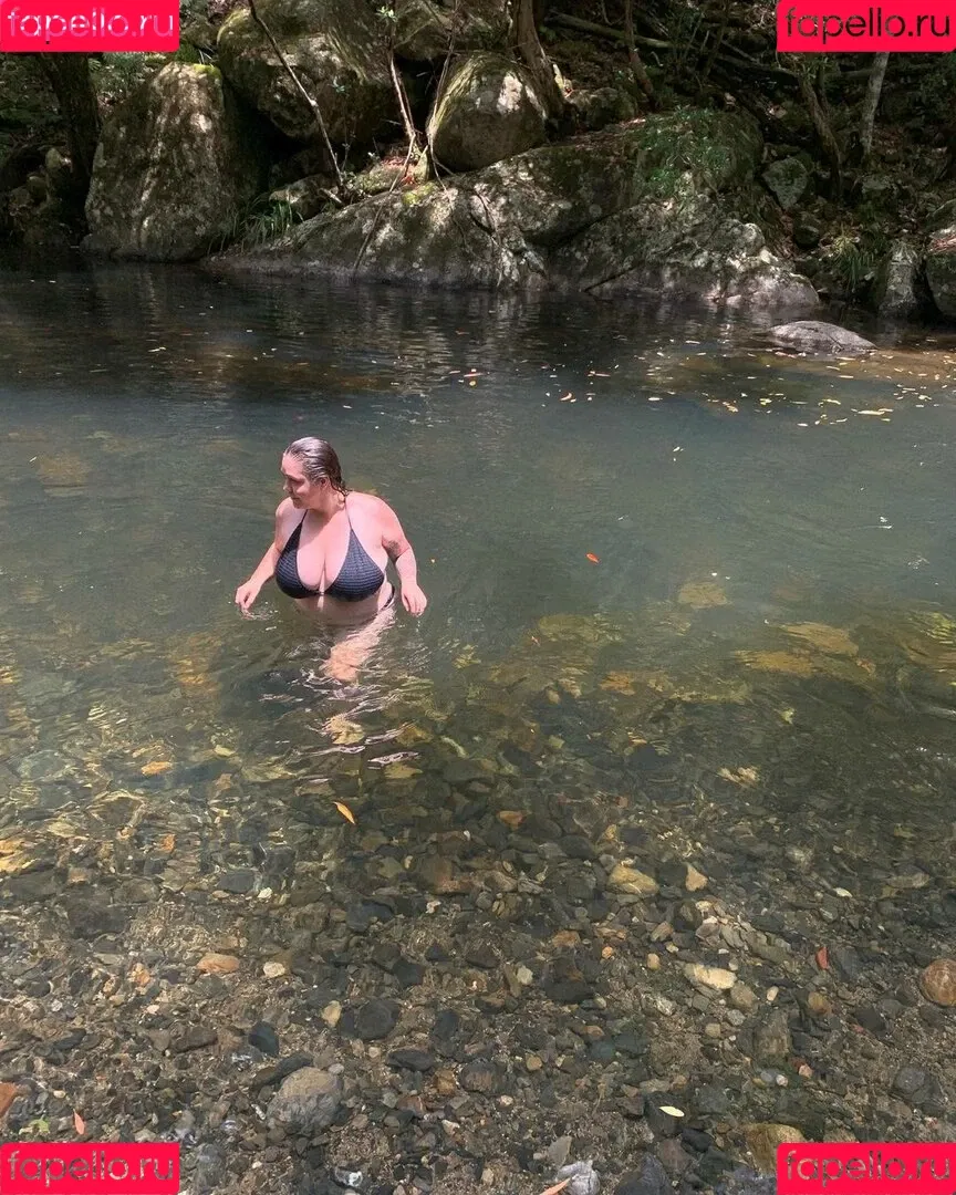 Mirra R Onlyfans Photo Gallery 