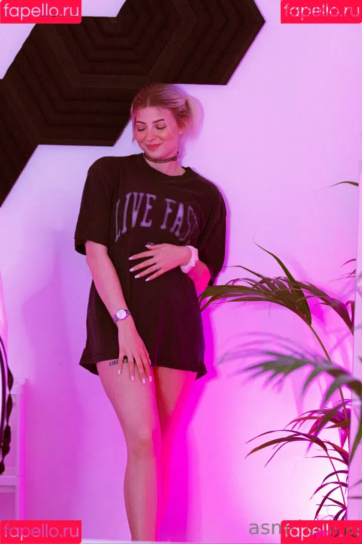 ASMR Janina Onlyfans Photo Gallery 
