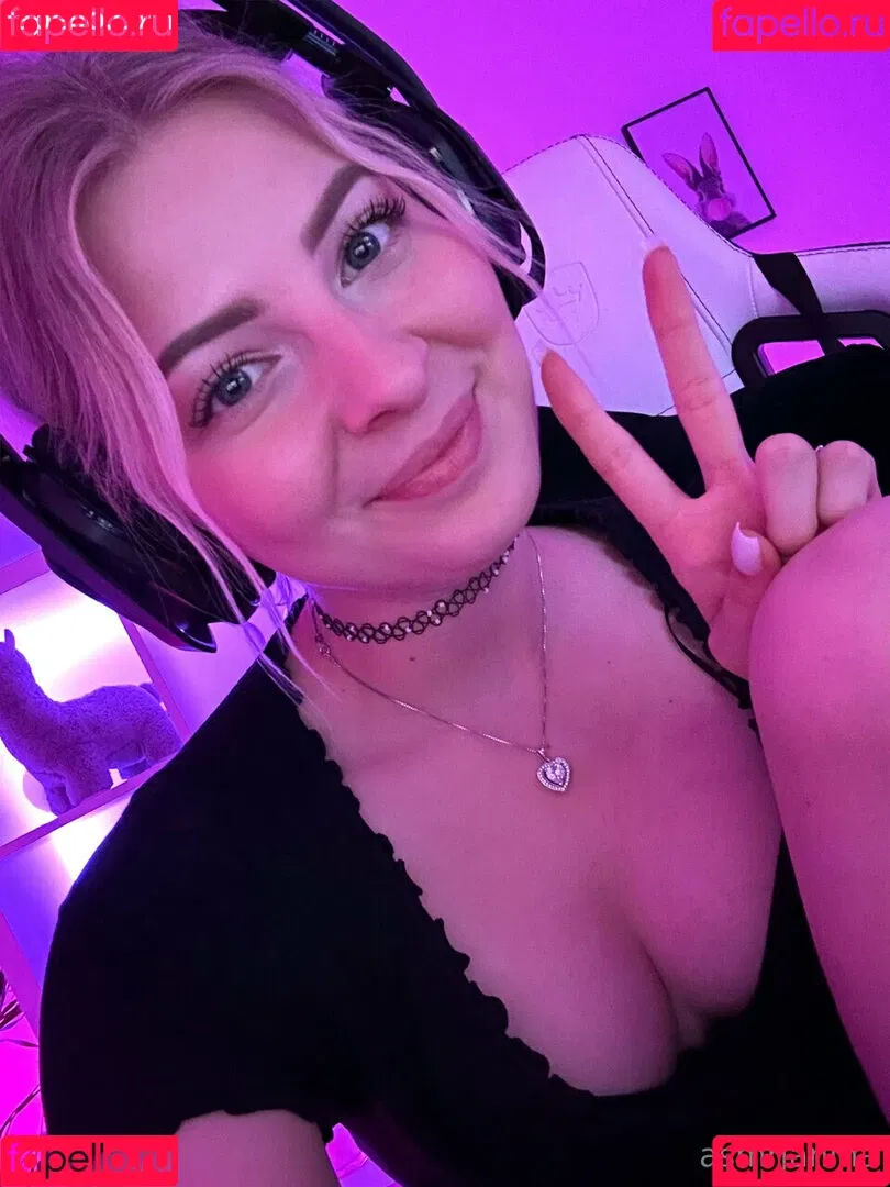 ASMR Janina Onlyfans Photo Gallery 