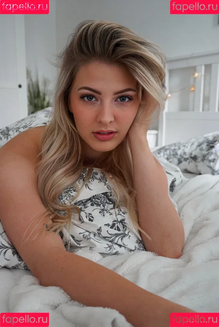 ASMR Janina Onlyfans Photo Gallery 