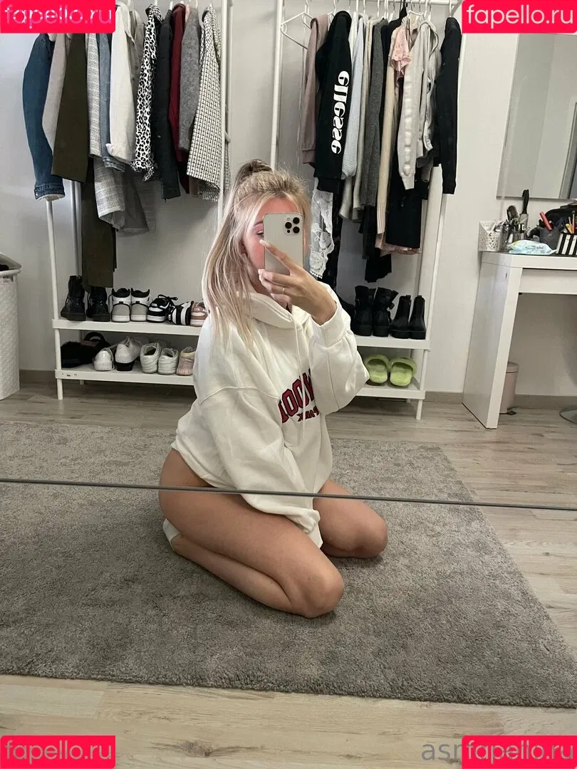 ASMR Janina Onlyfans Photo Gallery 