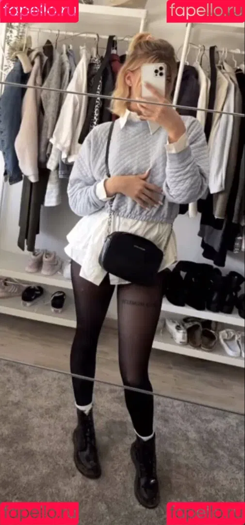 ASMR Janina Onlyfans Photo Gallery 