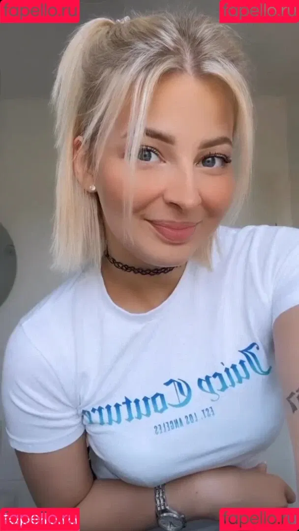 ASMR Janina Onlyfans Photo Gallery 