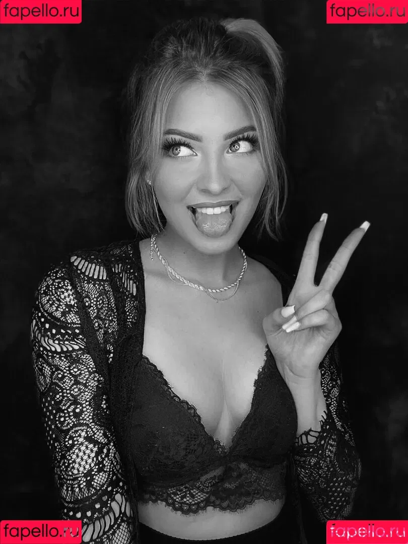 ASMR Janina Onlyfans Photo Gallery 