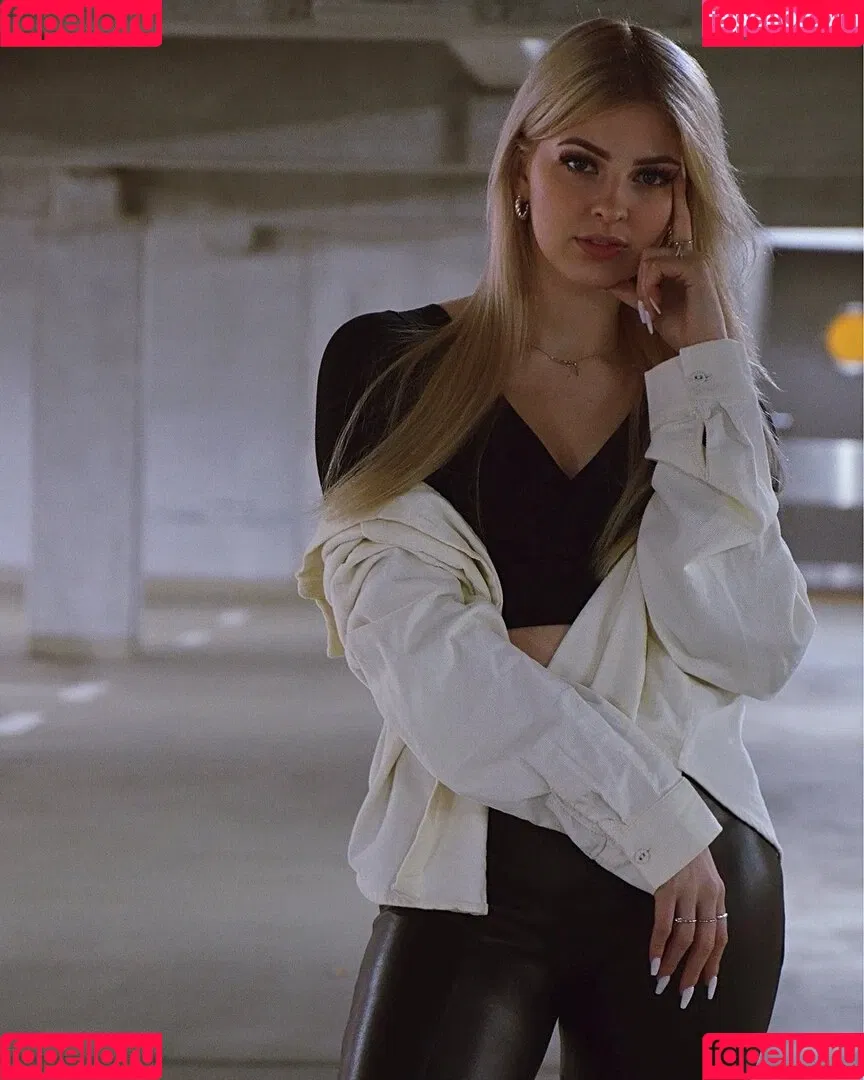 ASMR Janina Onlyfans Photo Gallery 