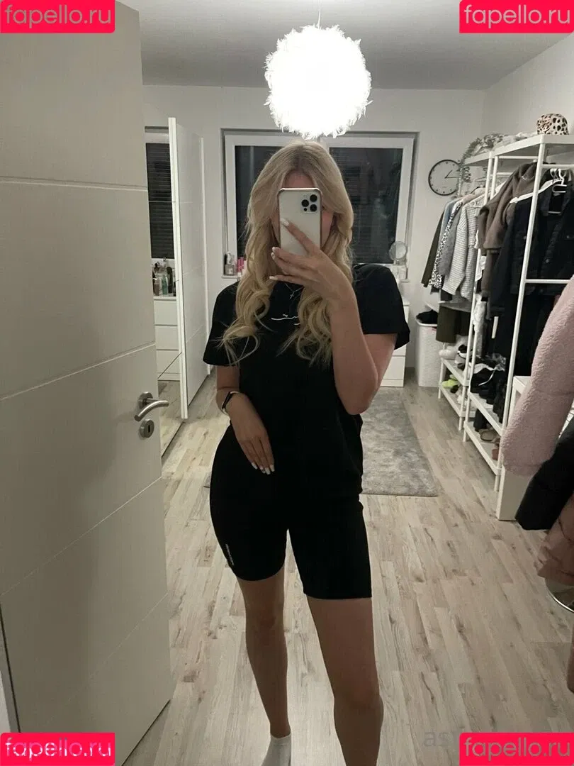 ASMR Janina Onlyfans Photo Gallery 