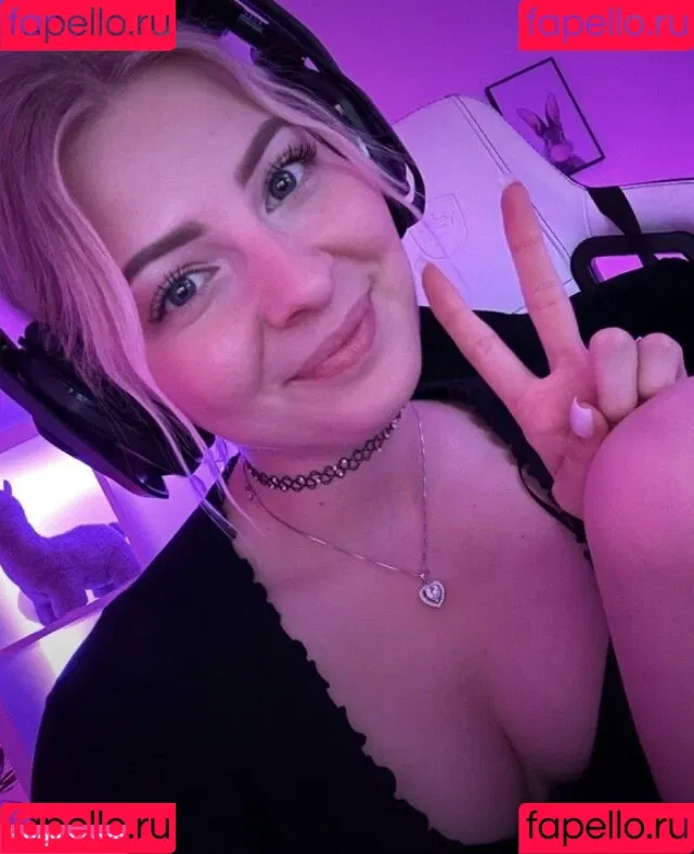 ASMR Janina Onlyfans Photo Gallery 