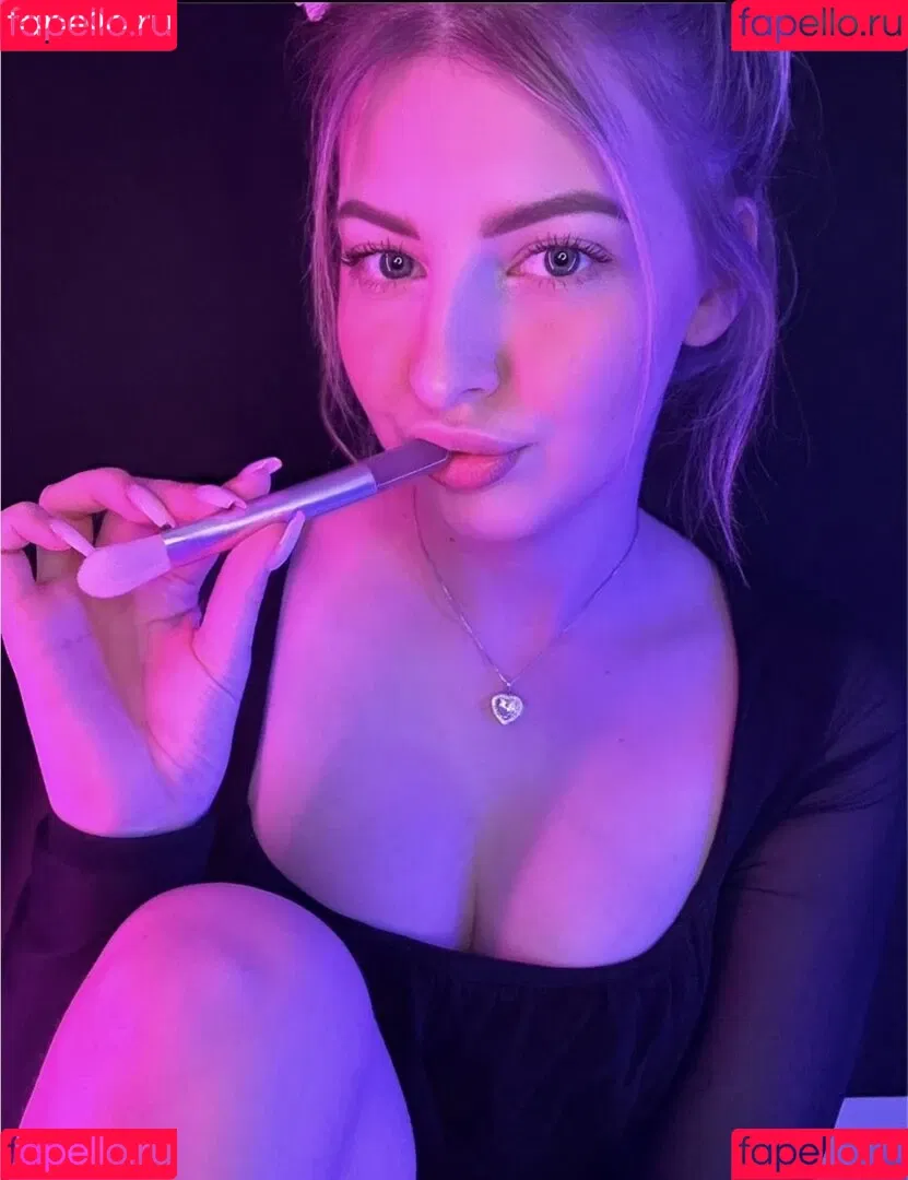 ASMR Janina Onlyfans Photo Gallery 