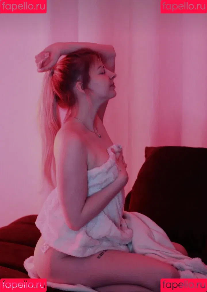ASMR Janina Onlyfans Photo Gallery 
