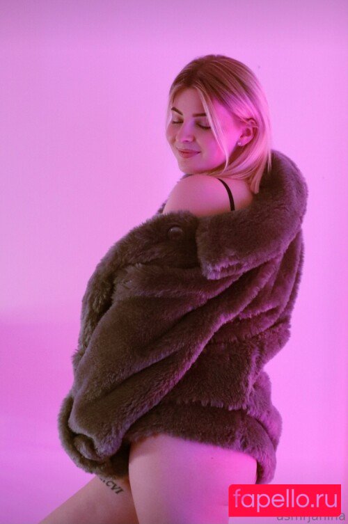 ASMR Janina Onlyfans Photo Gallery 