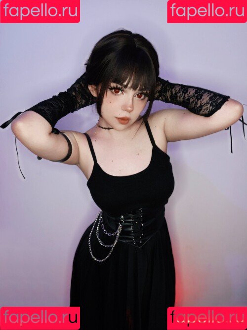 melowo.owo Onlyfans Photo Gallery 