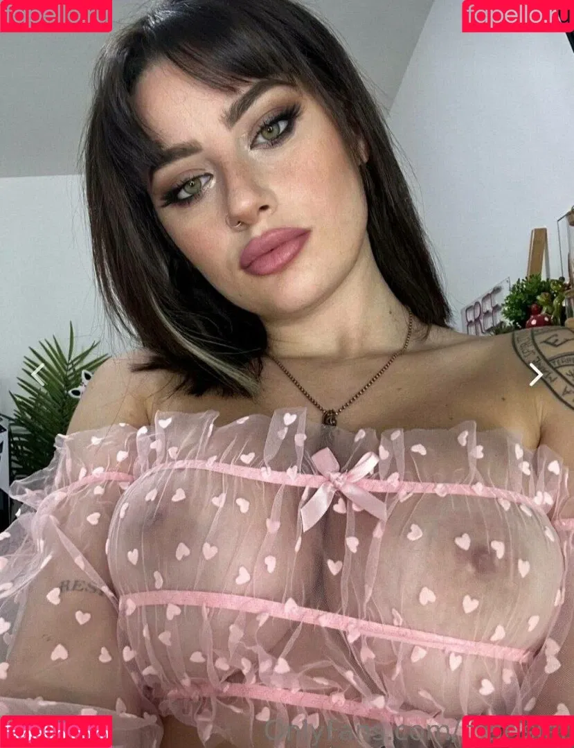 Merisiel Irum Onlyfans Photo Gallery 