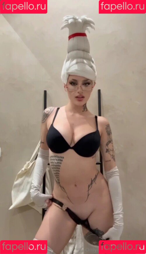 Merisiel Irum Onlyfans Photo Gallery 