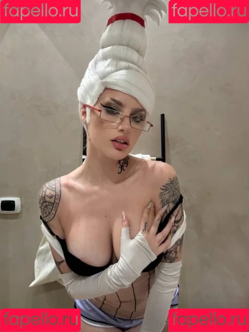 Merisiel Irum Onlyfans Photo Gallery 