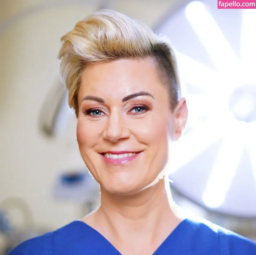 Doc Caro Onlyfans Photo Gallery 