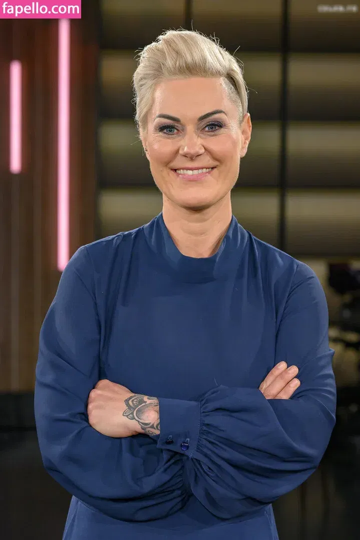 Doc Caro Onlyfans Photo Gallery 