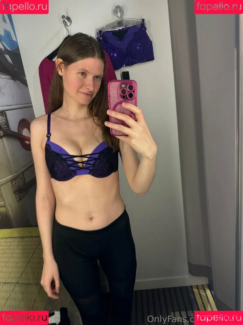 InaSilja Onlyfans Photo Gallery 